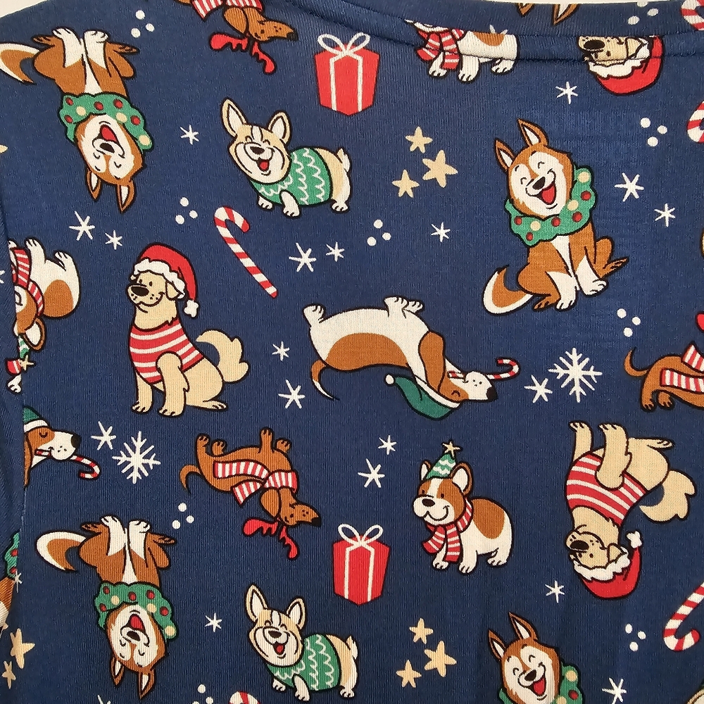 Celebrate Together Womens Medium Christmas Dogs V-neck Pajama Top Tee Corgis